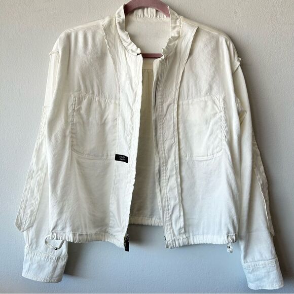 Marc Cain Utility Linen blend Jacket in off-white - Picture 6 of 13